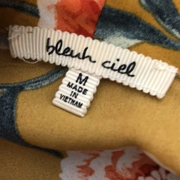 Bleuh ciel women’s yellow/ gold floral tie front blouse​ - Picture 7 of 7